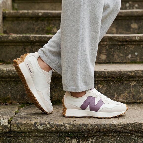 New Balance 327 Casual Womens Sneakers Shoes Sea Salt Ice Wine various sizes - Picture 5 of 8